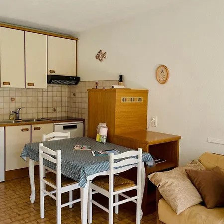 Les Pinedes Jardin Fleuri Et A Pied Au Calme Apartmán